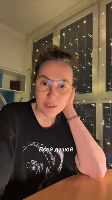 На земле живут женщины и их дети