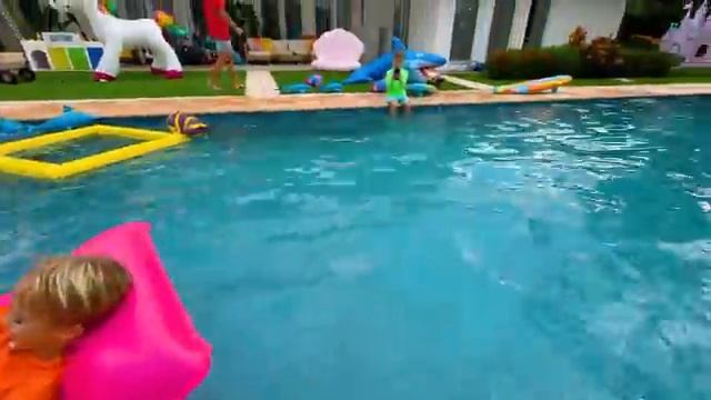 Крис и друзья