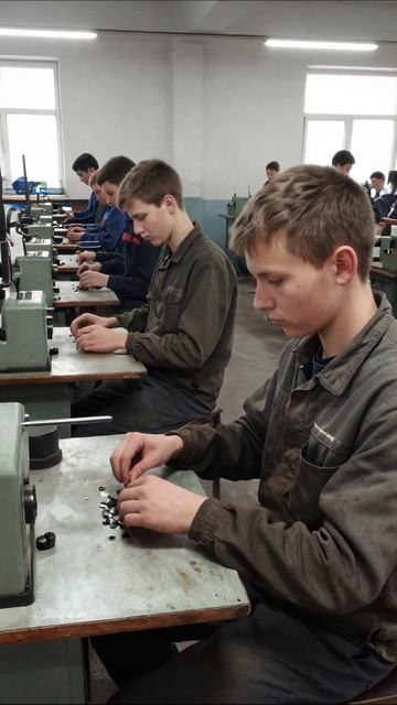 Серые будни: жизнь без радости #работа #осуждение #будущее