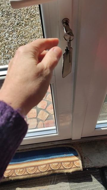 Видели, что до сих пор стоит?! 🥳