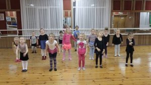 У жирафа пятна, пятна, пятнышки везде.