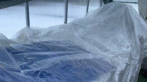 Похолодание и снег. Суккуленты в теплице под слоями укрывного материала))