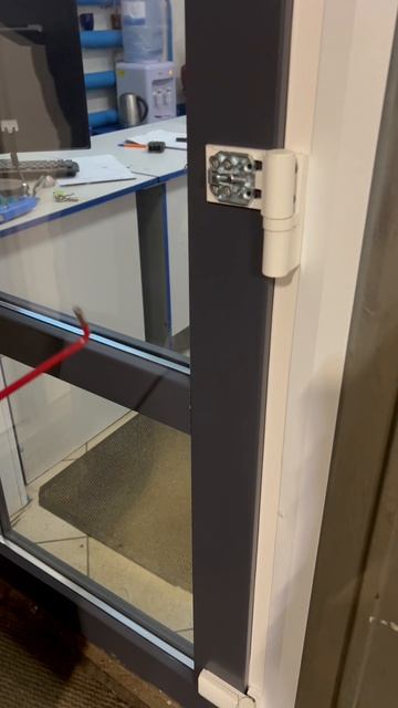 Регулировка ПВХ двери