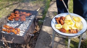Репетиция майских праздников на даче.