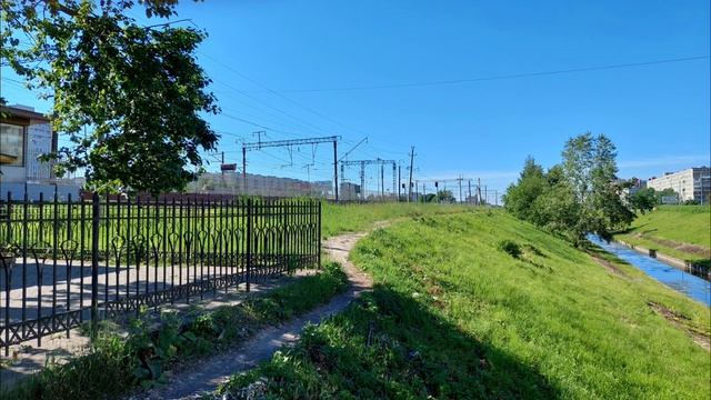 Проспект Славы и Витебский проспект: чудесный летний солнечный день. Платформа "Проспект Славы"