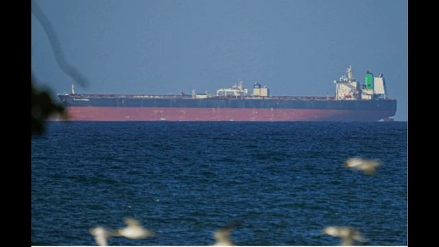 Иран арестовал два судна, одно израильское.