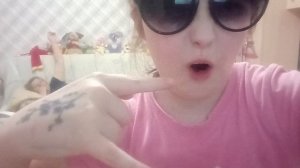 мне Дима подарил кошку