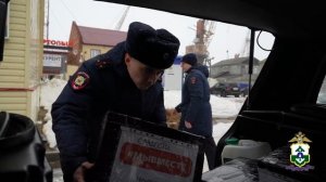 Полиция Ненецкого автономного округа отправила внедорожник и гуманитарный груз морпехам в зону СВО