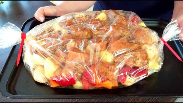 Нарезала овощей и забыла на час - лучший обед для ленивых! 🥩🔥 смотреть онлайн