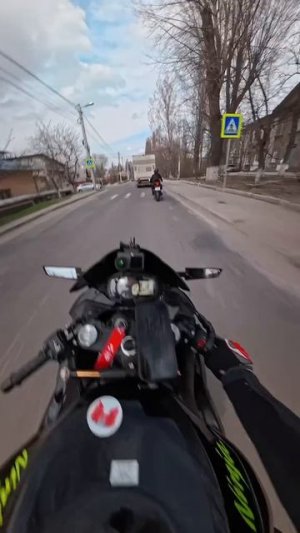 Мармок открывает мотосезон в городе Кишенёв.