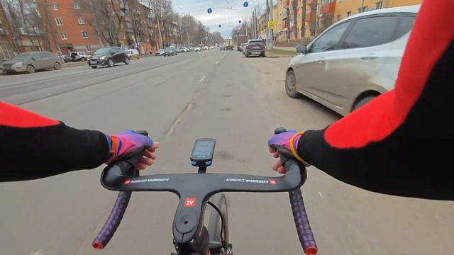 Еду на велосипеде с работы в нижнюю часть города второй день