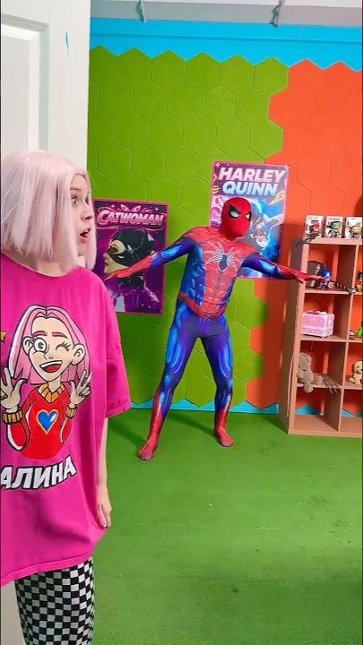 Человек Паук у меня дома 