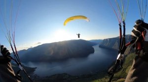 PARAGLIDING SPEEDFLYING AND MINIWING FLYING