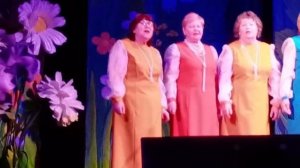 "Наша дорожка скована льдом" - поет ансамбль "Мелодия душия"