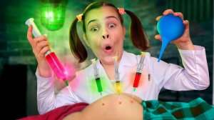 Страшная клизма и болючий укол тупая медсестра вернулась