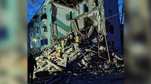 В СЫЗРАНИ ИЗ-ЗА АТАКИ ДРОНОВ ОБРУШИЛСЯ ПОДЪЕЗД ЧЕТЫРЕХЭТАЖКИ