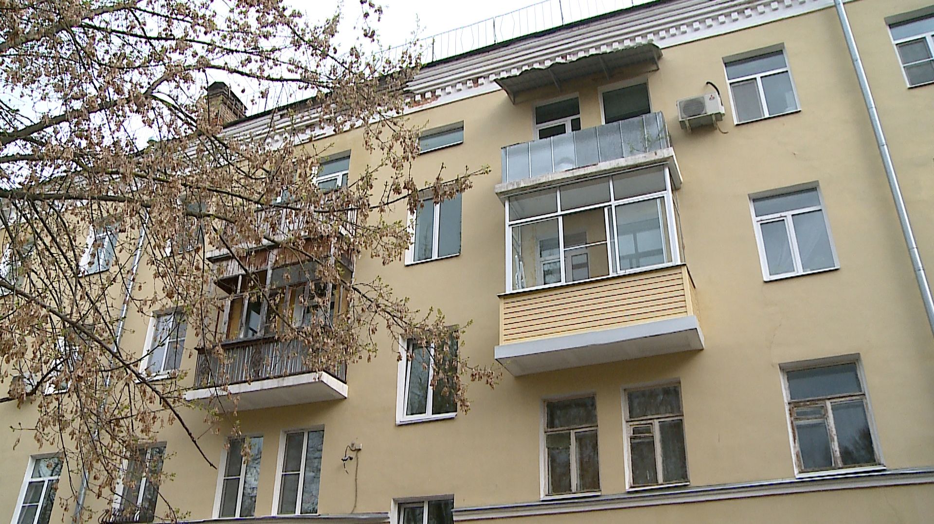 (Рыбинск-40) ЖИЛОМУ ДОМУ ТРЕБУЕТСЯ РЕМОНТ