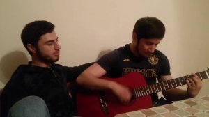 А твои глаза рисуют любовь на гитаре