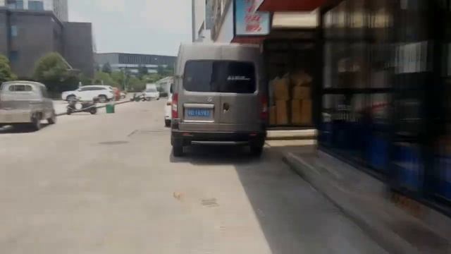 Оптовый рынок стока в Китае. Город Иу (Yiwu). Стоить ли его посетить?