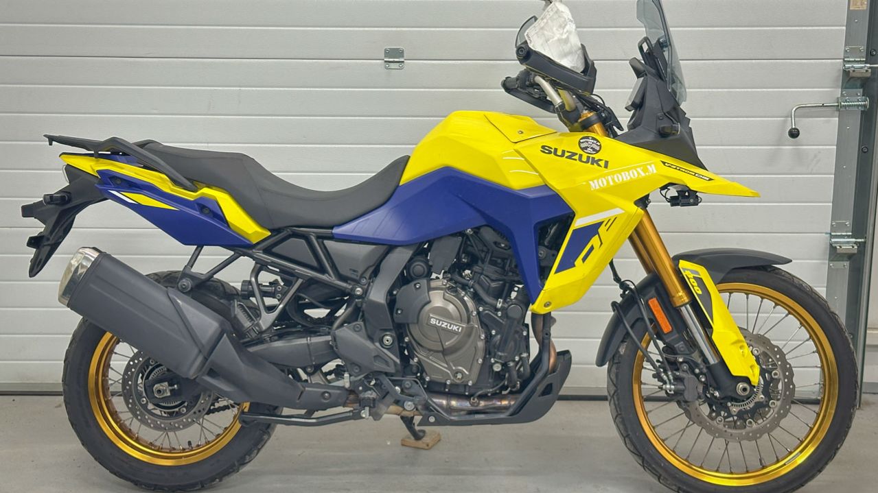 Suzuki V-Strom 800DE - EM1BA-100239