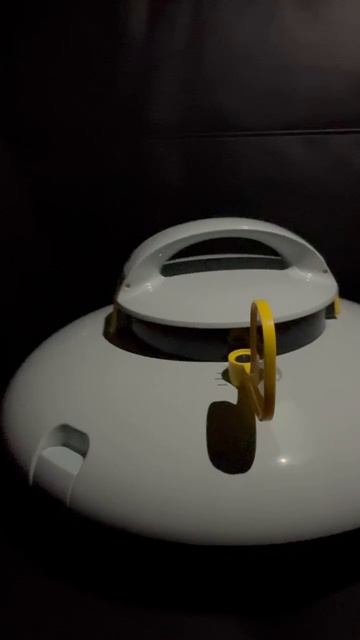 Робот-пылесос для бассейна