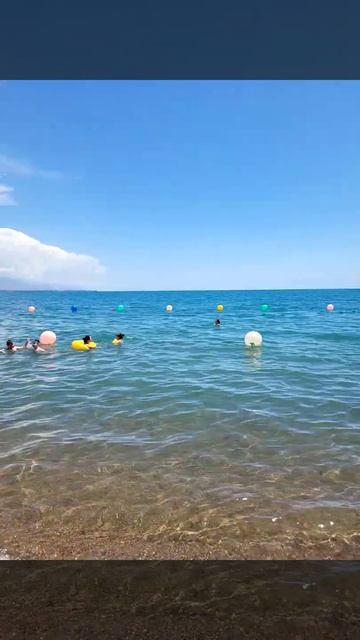 Иссык-Куль. Драгоценный аквамарин в серебрянной оправе гор.