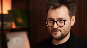 Выбирает ветку реальности,на которой готова встретиться с большими деньгами 💰