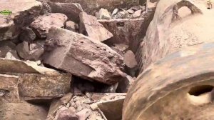 Строительство, дробление щебёнки