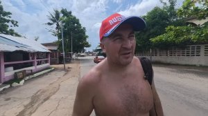 Максик бомжует в Африке.