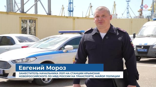 Транспортный полицейский спас человека в пожаре