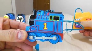 Паровозики Томас и его друзья. Играем с роботами, паровозиками и проверяем их. #дети #видеодлядетей