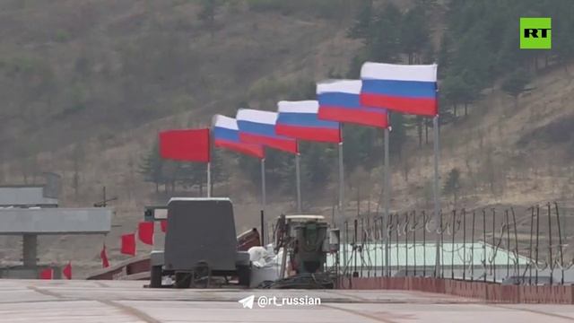 Соединён автомобильный мост через реку Туманная, связывающий Россию и Северную Корею.