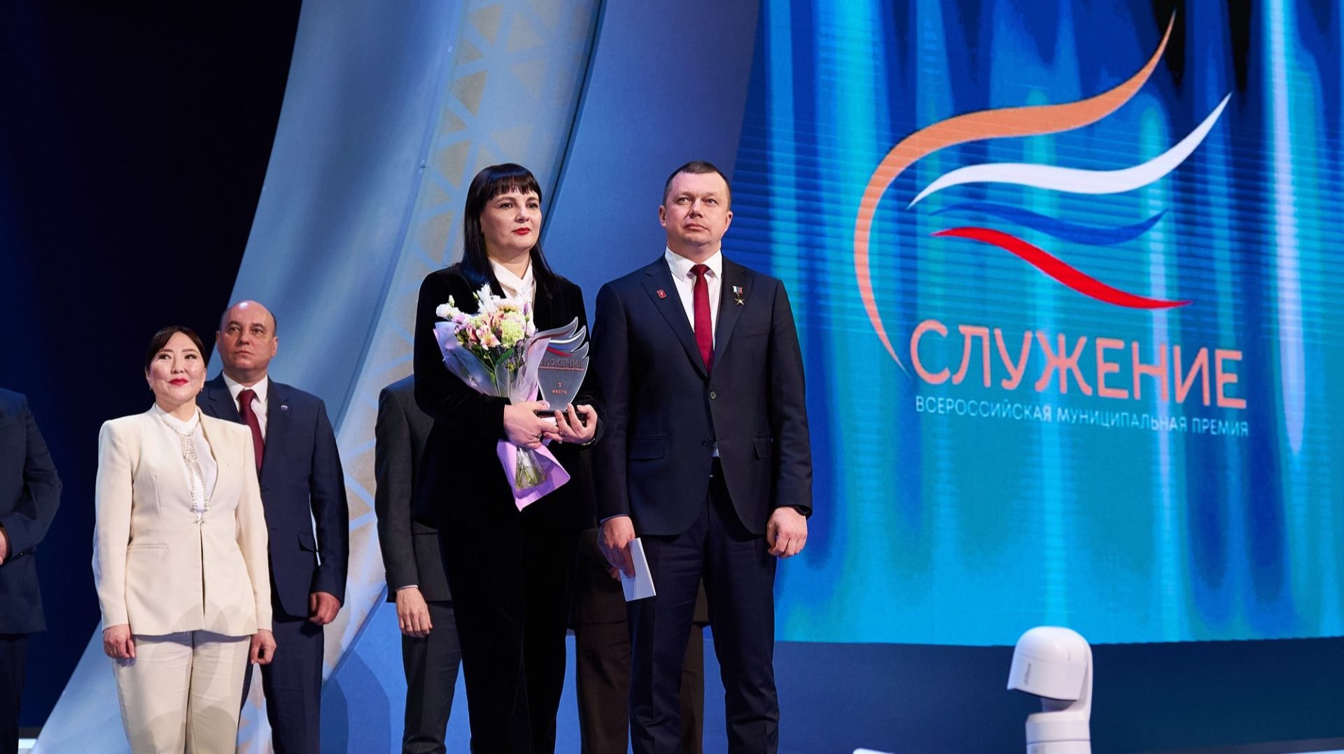 Югорчане получили награды на Всероссийской премии «Служение»