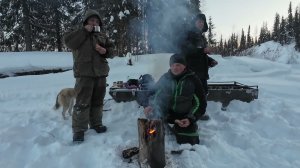БОЛЬШОЙ ФИЛЬМ. ЖИЗНЬ В ТАЙГЕ. Поездка до дальней избы. Рыбалка по хариусу.