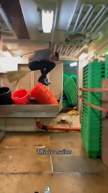 На корабле своя атмосфера)