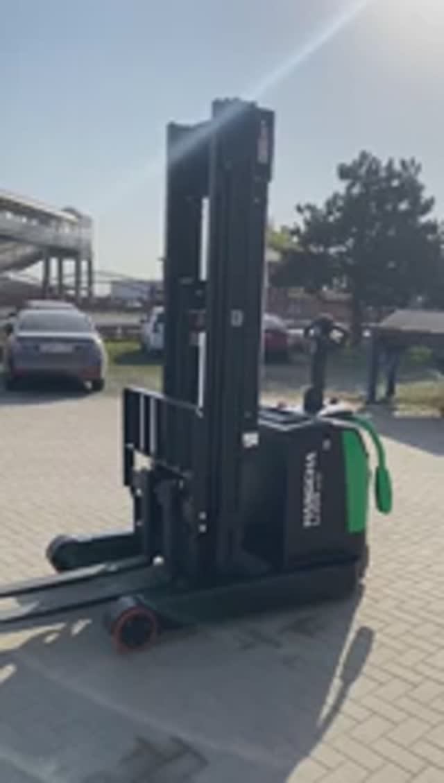 Штабелер типа ричтрак HANGCHA CQDB16-AC2S-I   POV