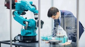 В Республике Беларусь Росатом представил роботизированный сварочный комплекс АИМ