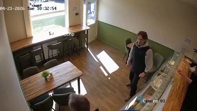 Неожиданное нападение на посетителя кафе в Англии