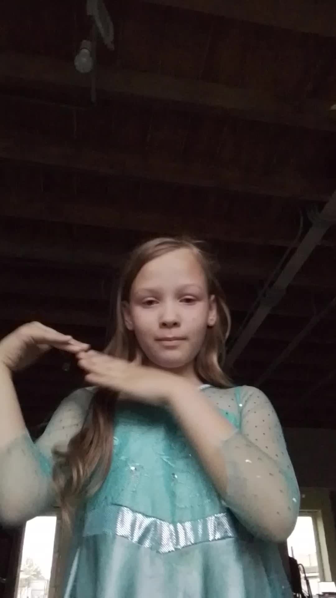 милый типа 😘