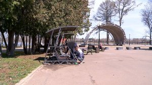 (Рыбинск-40) ГОРОДСКИЕ ПАРКИ ПРИВОДЯТ В ПОРЯДОК