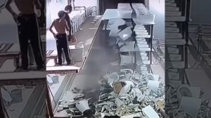 У них сегодня трудный день...