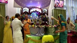 3 - 25.08.16. КЦ Гаура Шри Кришна Джанмаштами - абхишека - 3ч