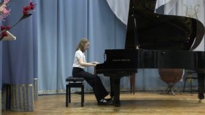 Малышева Варя, ДМШ №20, г. Осинники,1. П.И.Чайковский- "Песенка без слов", 2. Т.Лак- "Тарантелла"