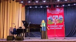 Романенко Ксения. Музыка А. Журбина, слова В. Аксёнова, П. Синявского "Ах, эти тучи в голубом"