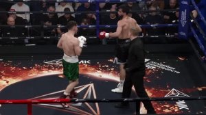 Проспекты Саломатов и Алиев выясняли, кто сильнее в Гран-при RCC по боксу