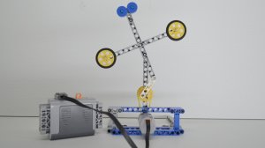 Самоделка из Lego technic. Пугало