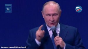 Владимир Путин: Замерзающим под Москвой немцам никто носочков не передавал