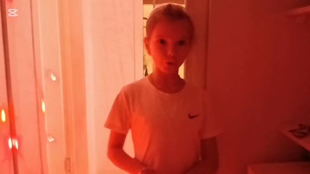 секретная комната в гардеробе ! ! !