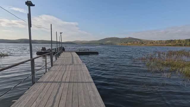 Отдохнули осенью 2025 года на озере Аракуль. Жарили шашлык и видели НЛО. Экологически чистое место.