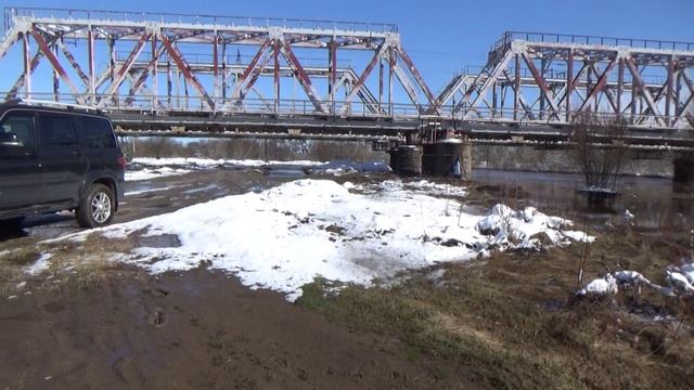 Сугробы,река,мосты 22 апреля п.Стрижи